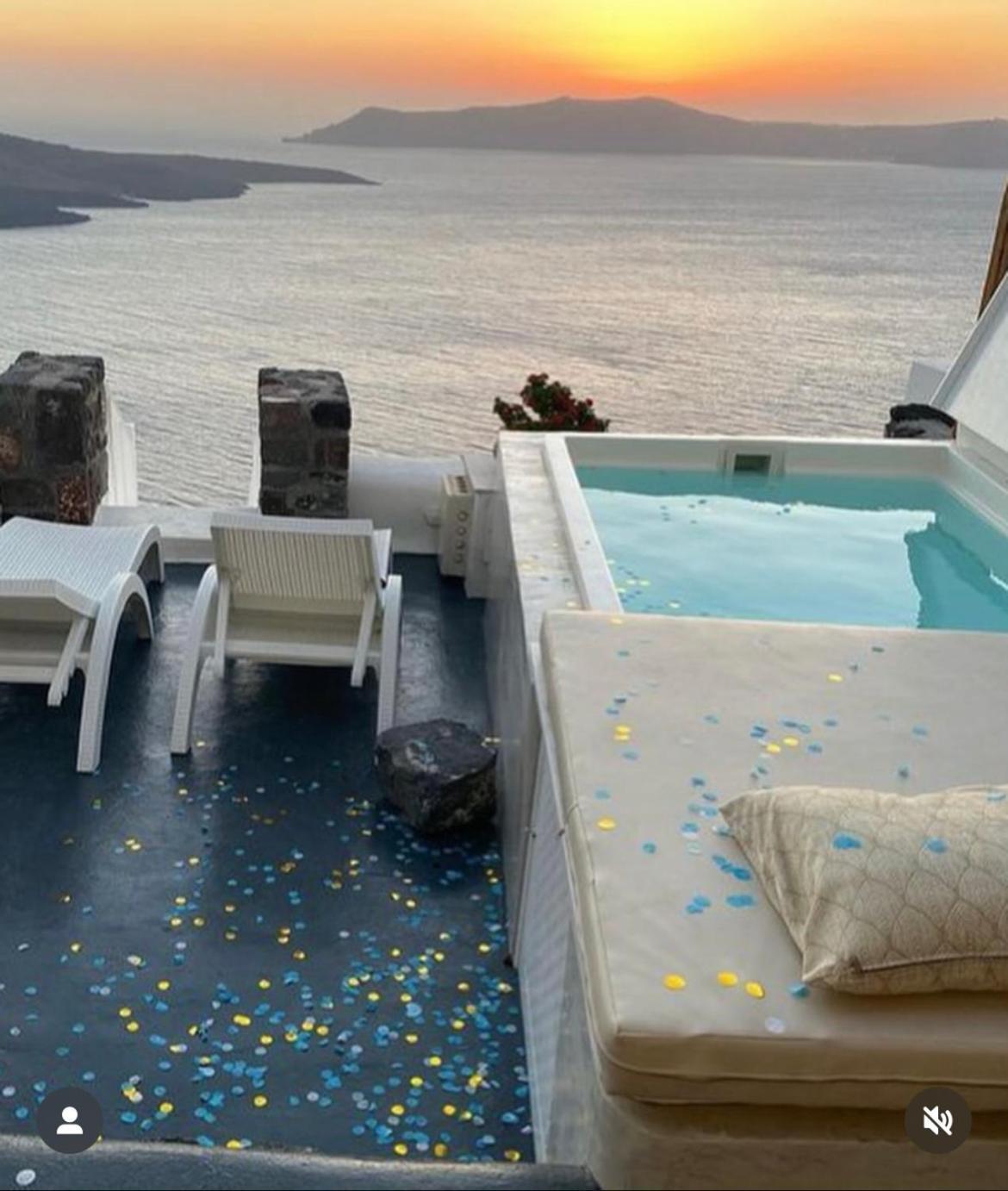 Fira White Residence Eksteriør billede